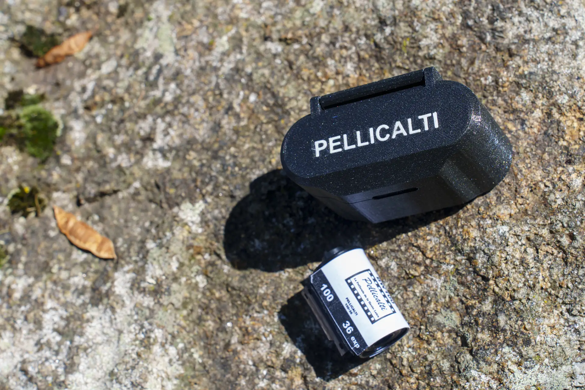 Boite de rangement pour 3 pellicules 135 PELLICALTI